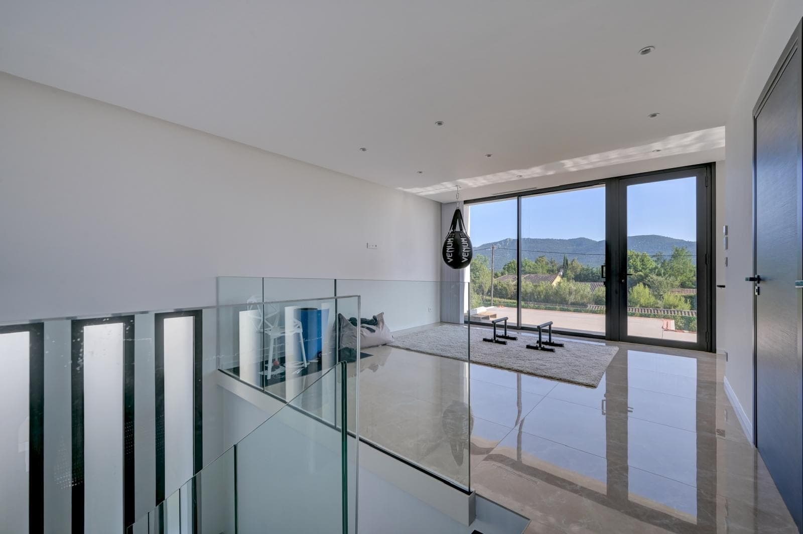 Villa — photo 15