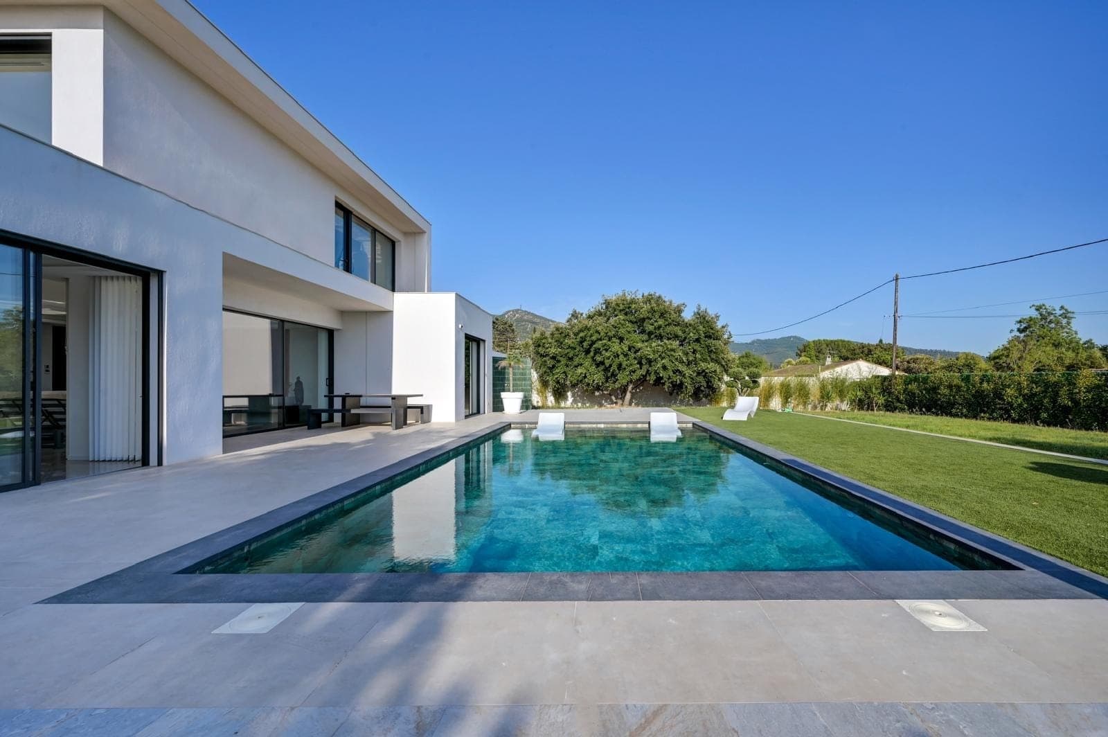 Villa — photo 7